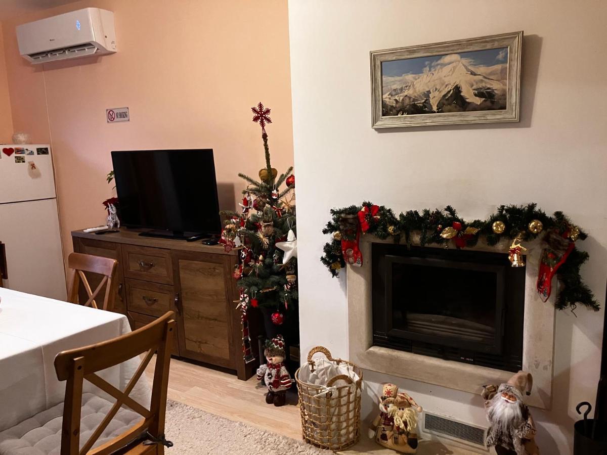 Mirabell Apartment Bansko - Mountain View & Fireplace Exterior photo